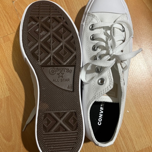 Custom Chunk Taylor All Star Platform in White - Picture 4 of 5